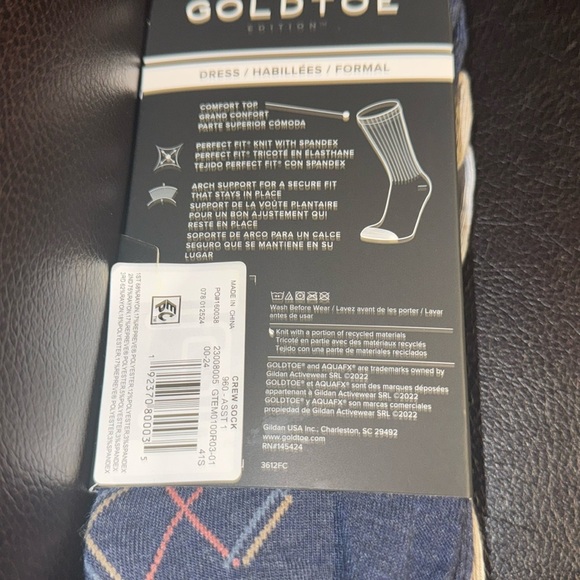 GoldToe Edition Mens Flamingos Crew Socks Assorted, 3 Pack - Picture 10 of 11